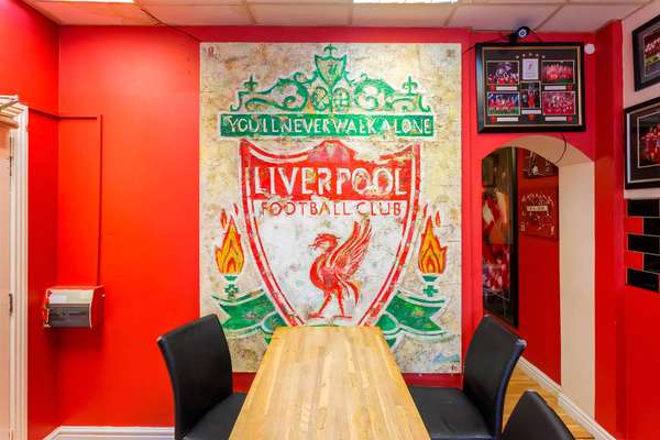 利物浦青训大变动：U21主帅卢塔斯结束12年执教生涯