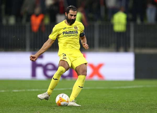 39岁老将阿尔比奥尔畅谈职业生涯:渴望千场里程碑 感恩黄潜知遇之恩